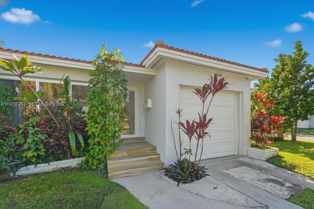 1538 Funston Street, sold in Sunset Trails No 5, Hollywood, FL
