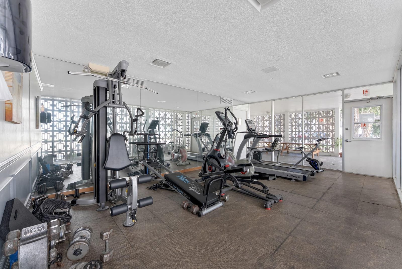 3020 NE 16th Avenue 105, Oakland Park, FL 33334 photo 19