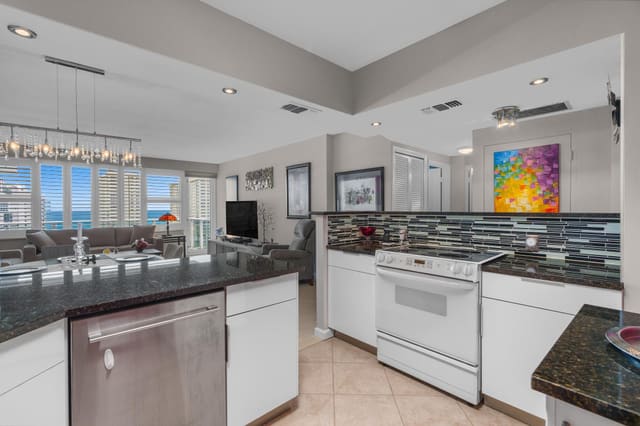 3333 NE 34th Street 1512A, Fort Lauderdale, FL 33308