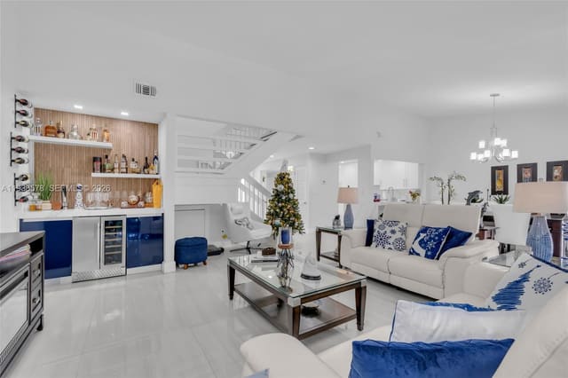 4737 NW 98th Place, sold in Doral Woods, Doral, FL