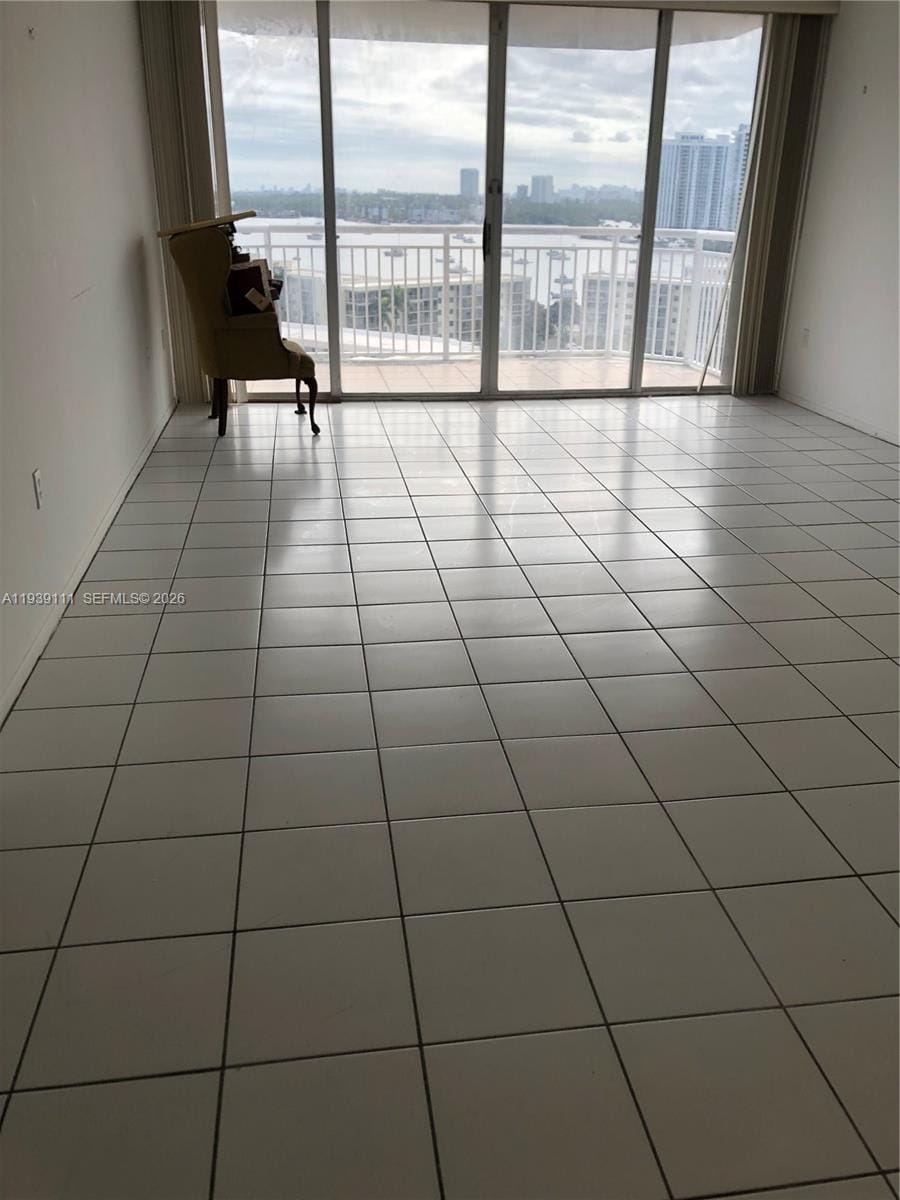 18011 Biscayne Boulevard 1403 — photo 7