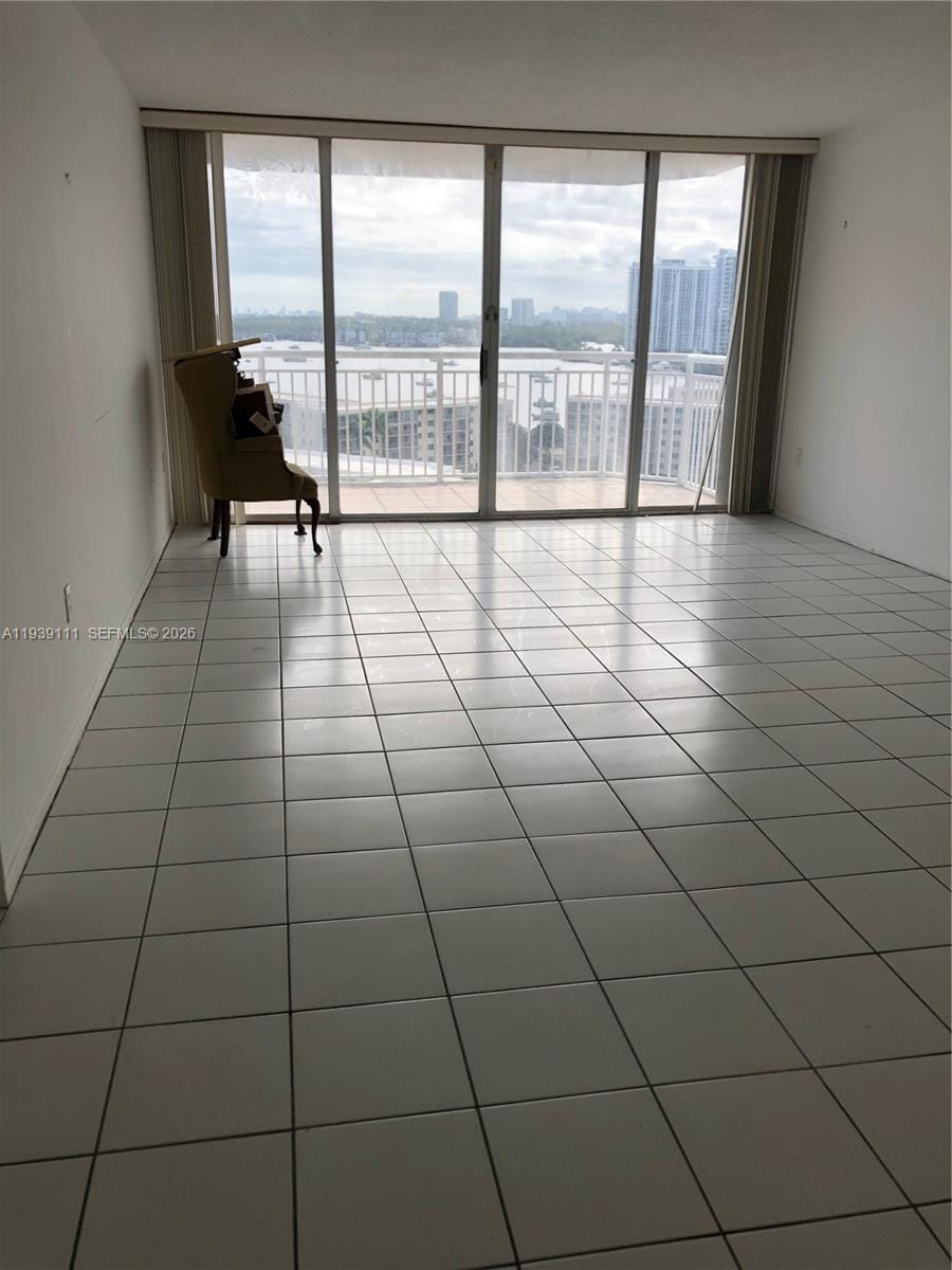 18011 Biscayne Boulevard 1403 — photo 9