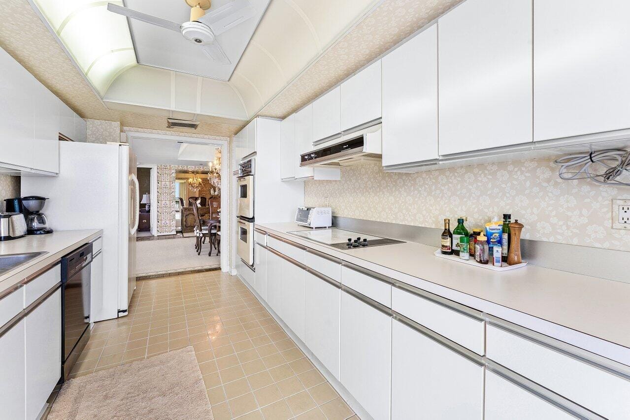 2660 S Ocean Boulevard 703s, Palm Beach, FL 33480 photo 19