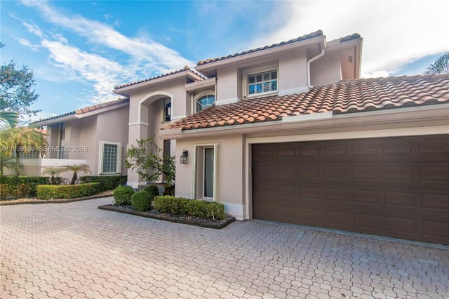 1091 SW 156th Avenue, Pembroke Pines, FL 33027