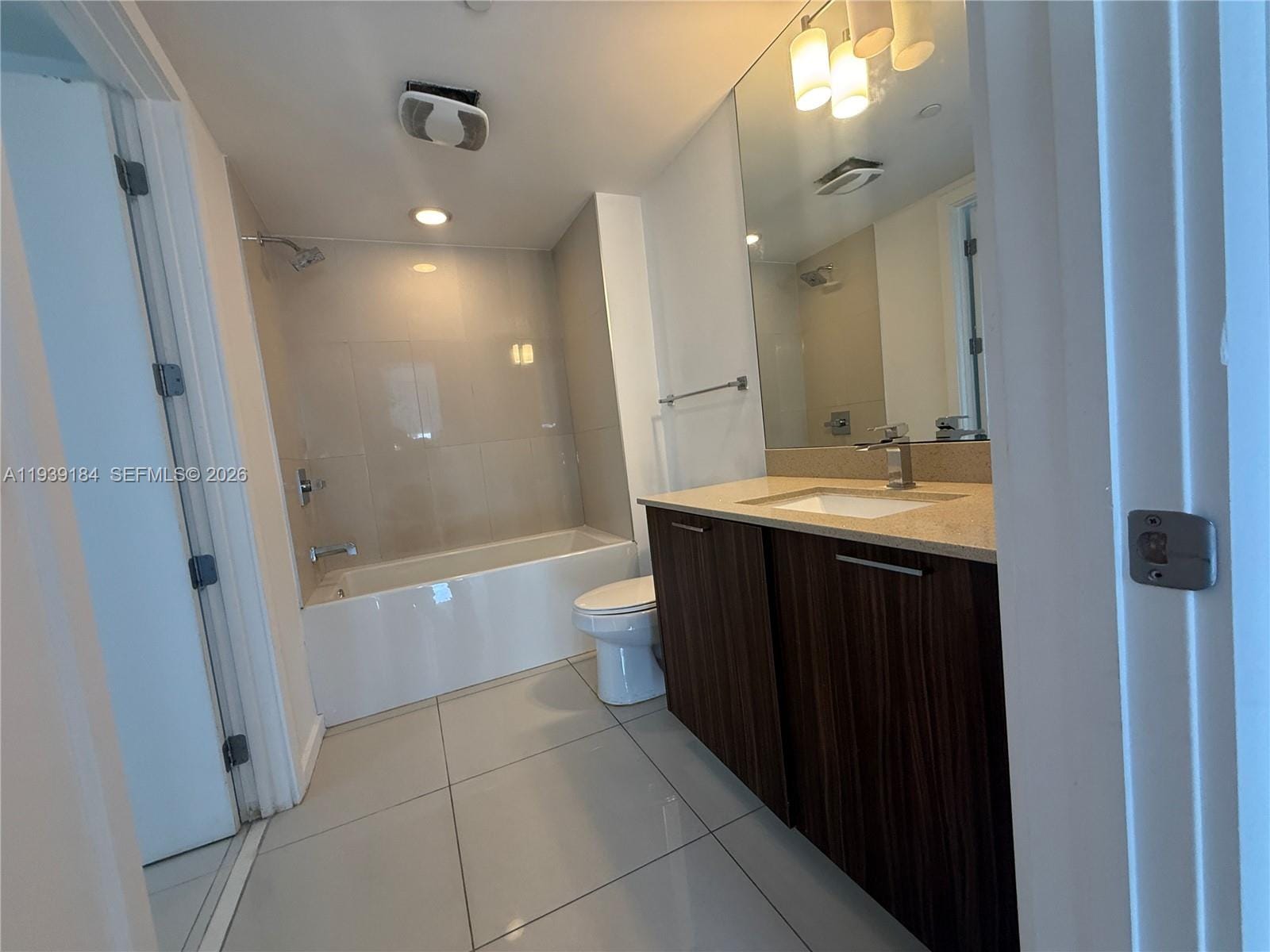 5252 NW 85th Avenue 1109, Doral, FL 33166 photo 13