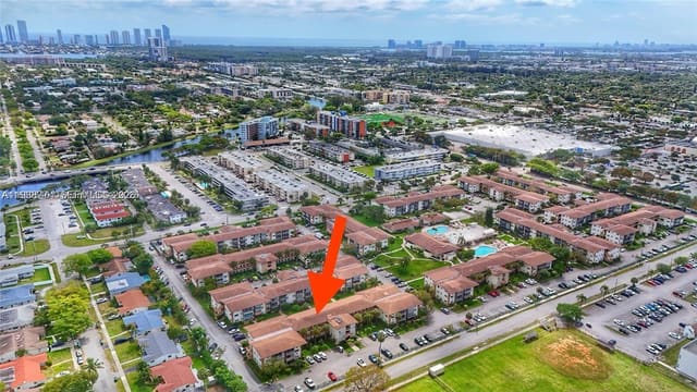 17001 NE 13th Avenue 202, sold in Mar-Len Gardens No 5 Corp, Miami, FL