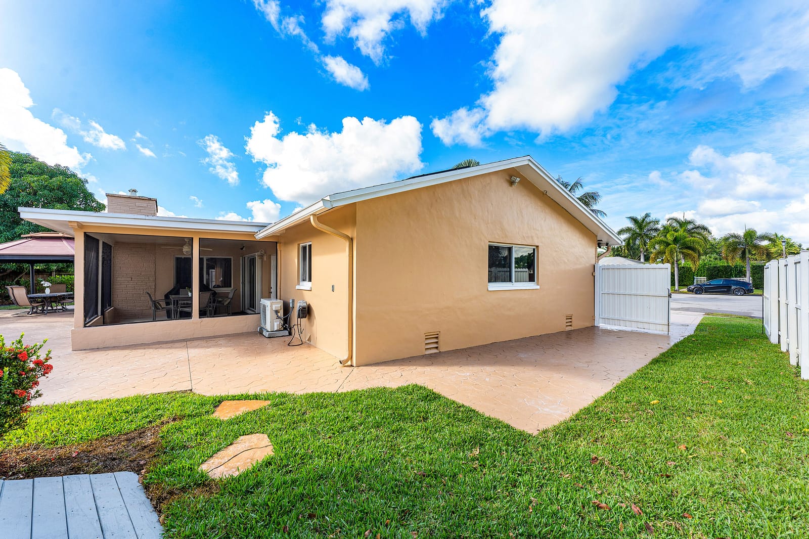 1540 SW 56th Avenue, Plantation, FL 33317 photo 30