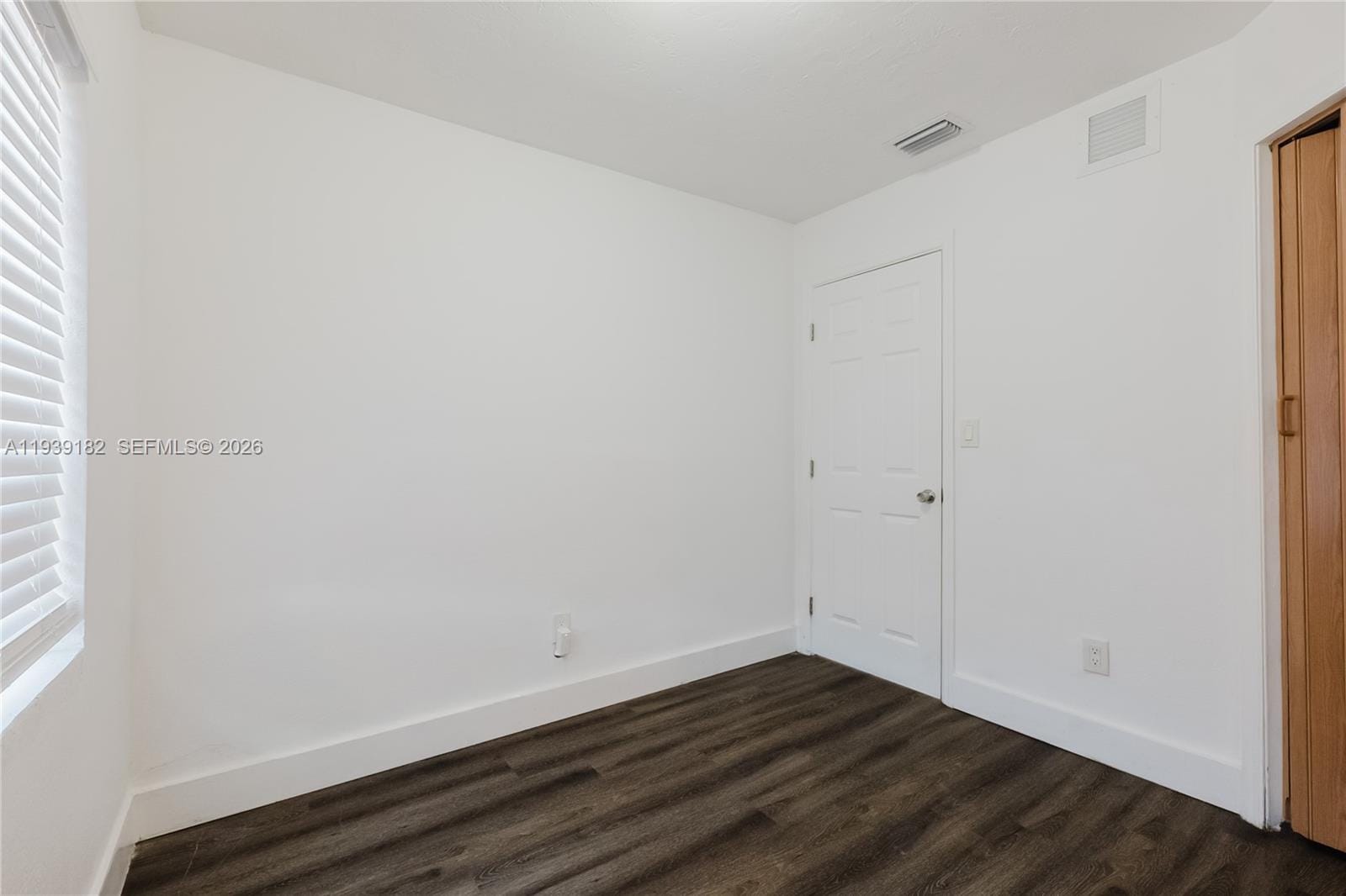 21440 N Miami Avenue, Miami Gardens, FL 33169 photo 9