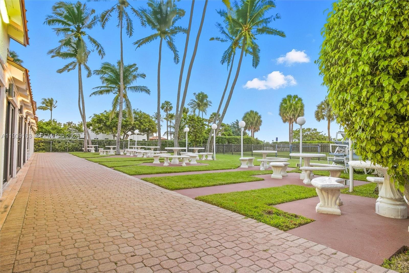 2555 Collins Avenue 2105, Miami Beach, FL 33140 photo 14