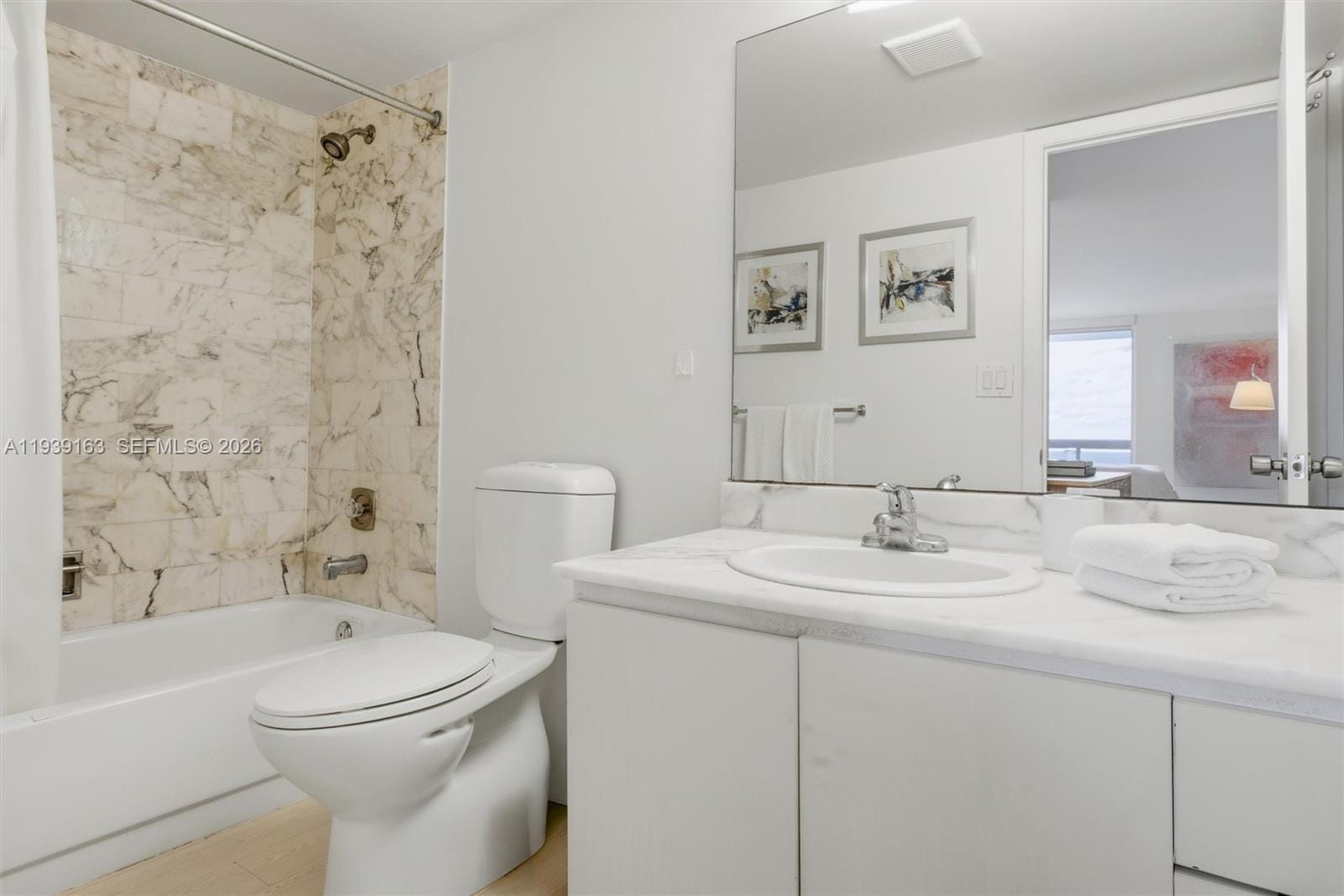 2555 Collins Avenue 2105 — photo 9