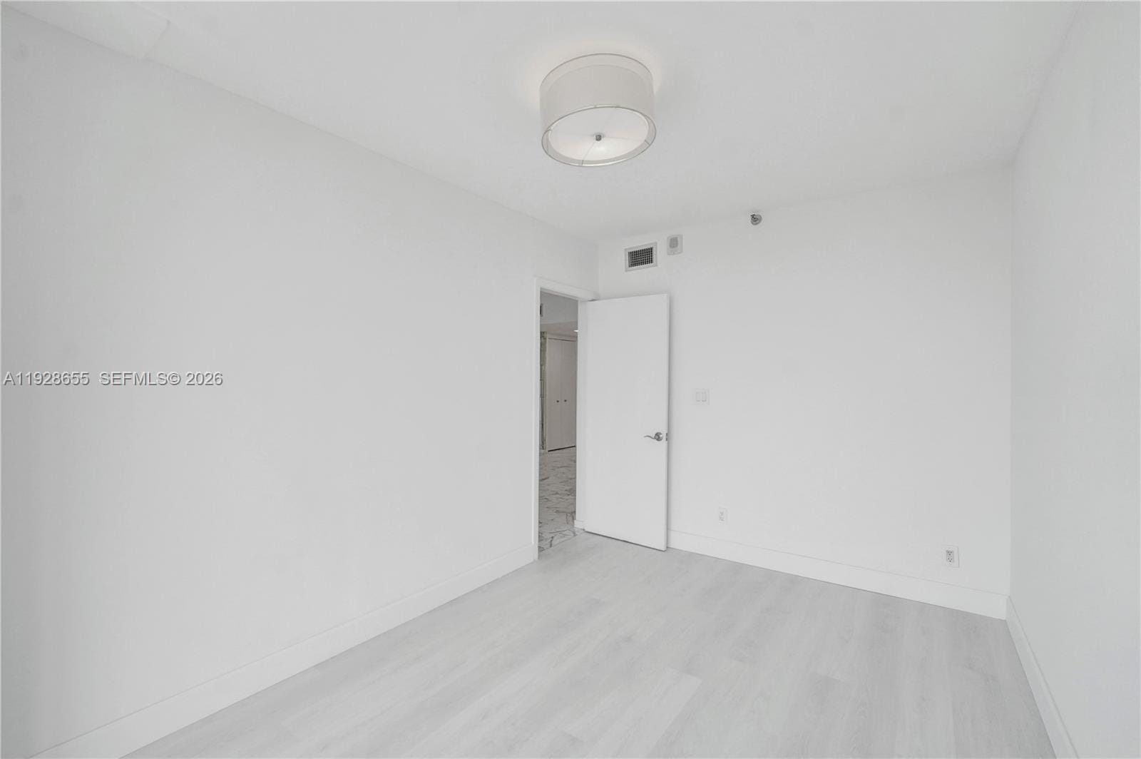 19707 Turnberry Way 16C, Aventura, FL 33180 photo 20