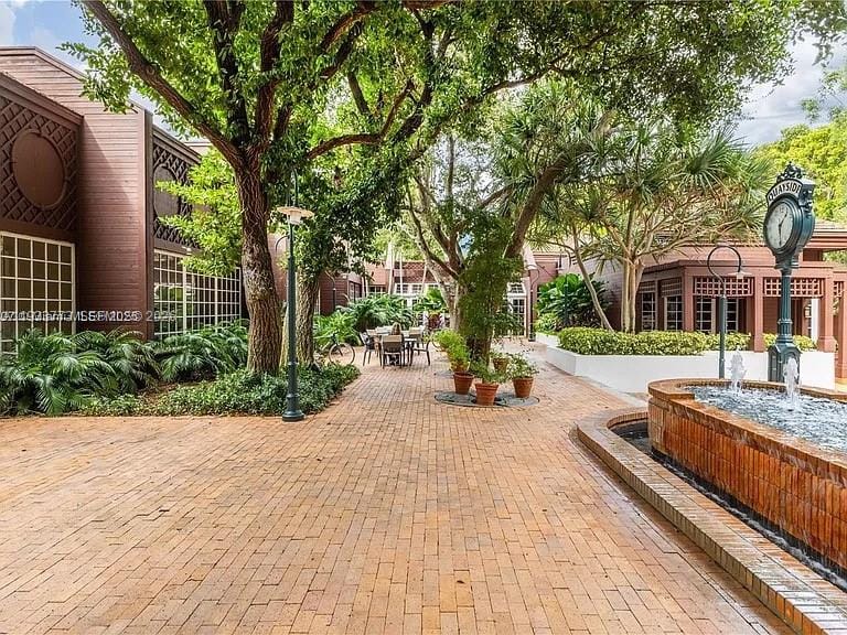 1000 Quayside Terrace 806, Miami, FL 33138 photo 25