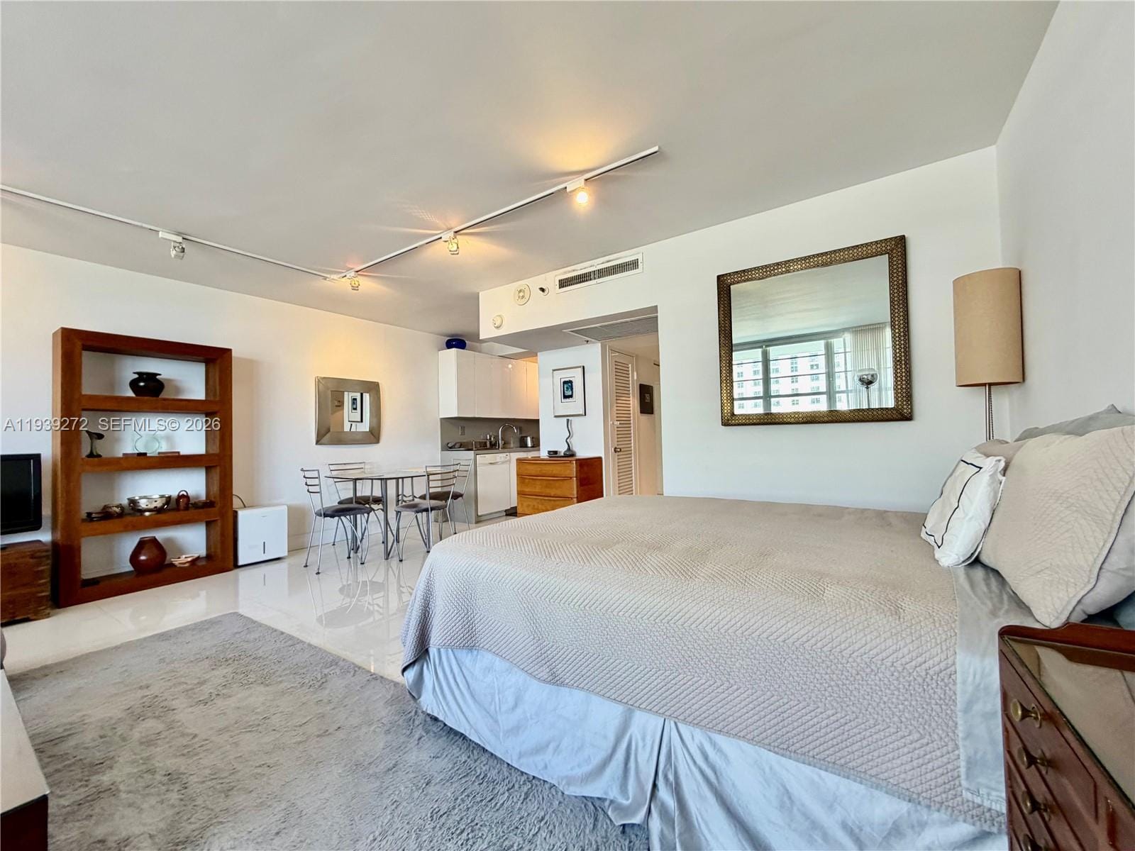 100 Lincoln Road 1230 — photo 9