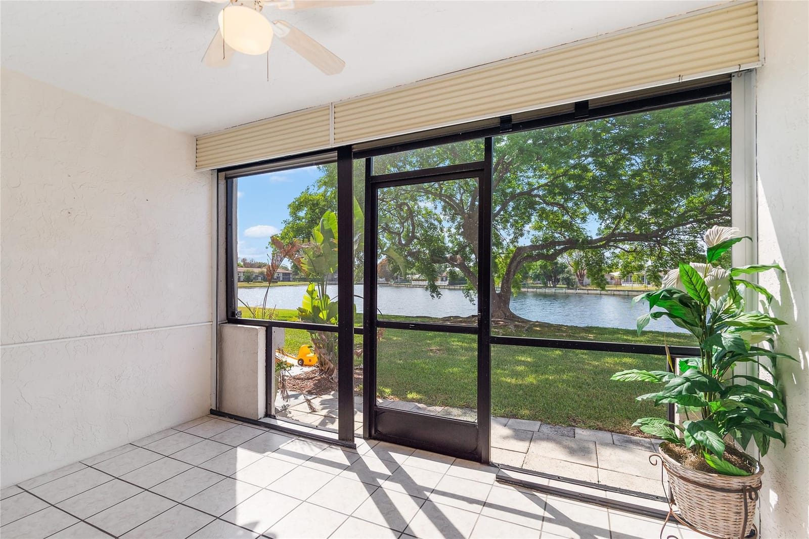 9676 W Mcnab Road 110, Fort Lauderdale, FL 33321 photo 18