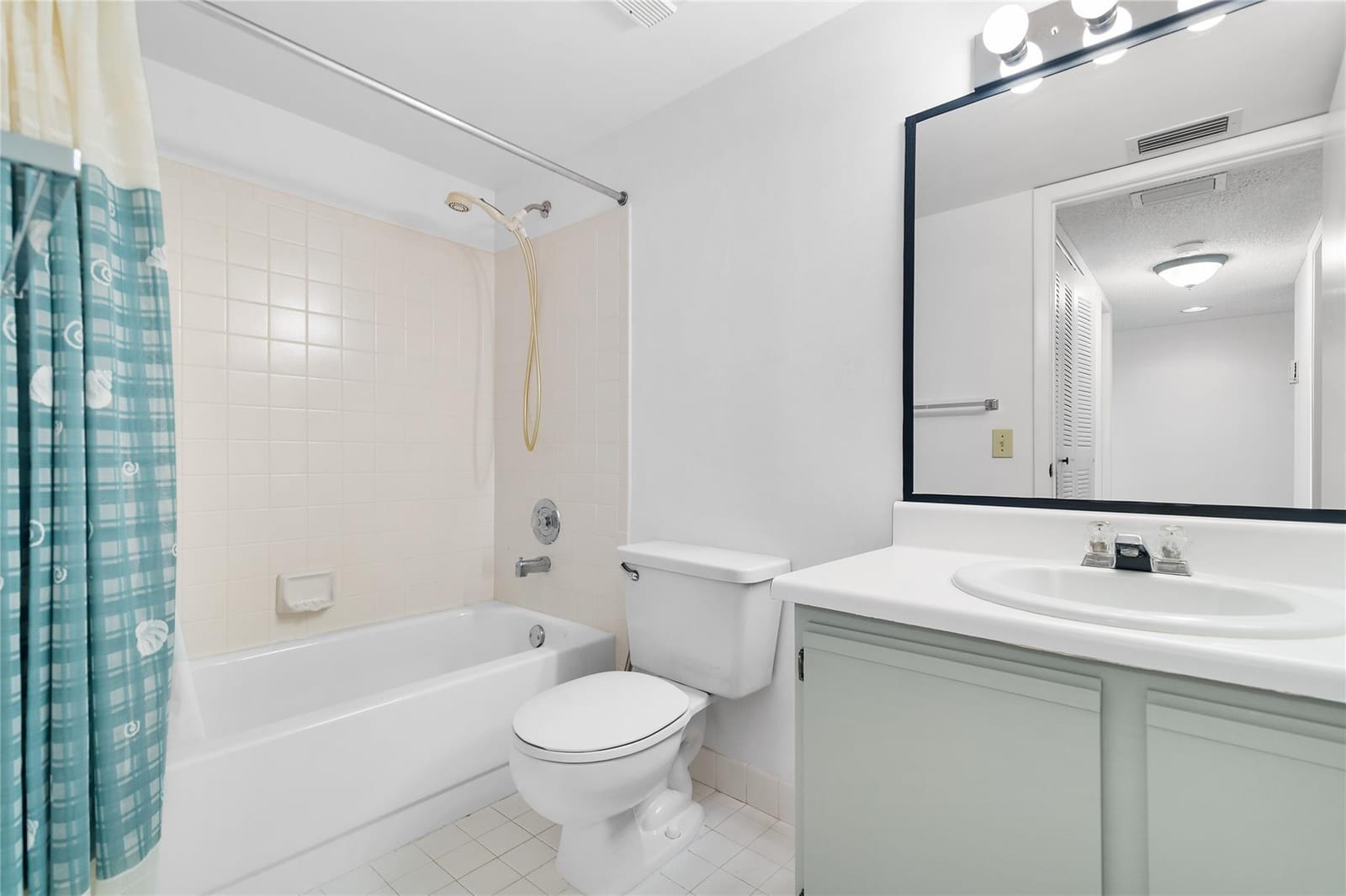 9676 W Mcnab Road 110 — photo 8