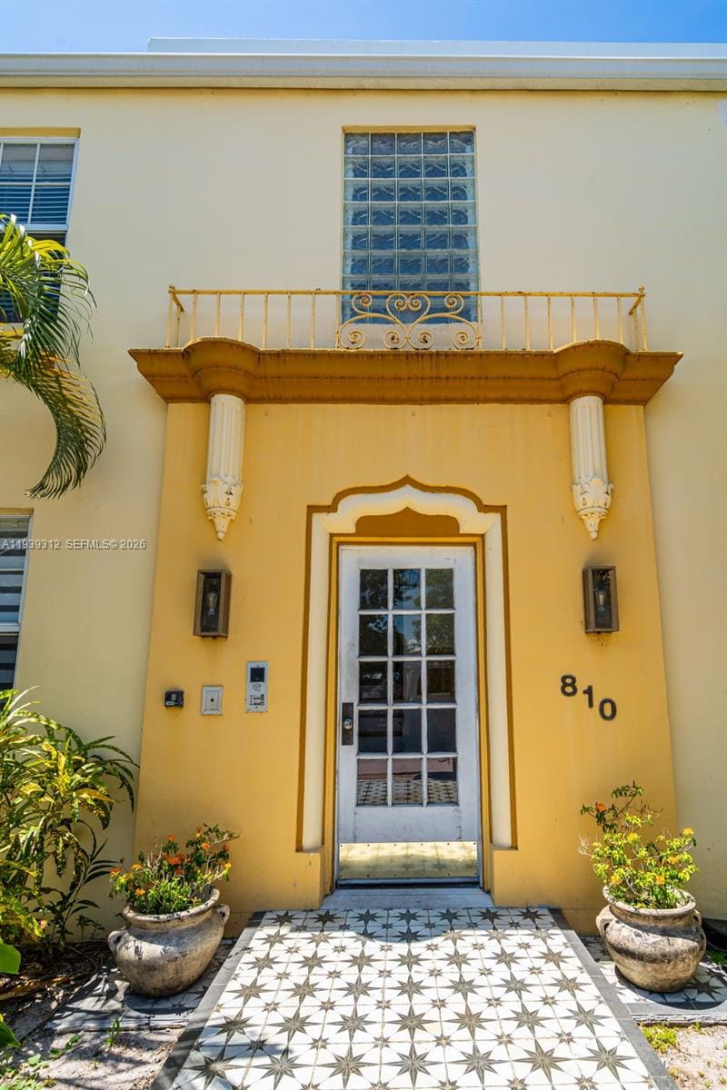 810 11th Street 102, Miami Beach, FL 33139