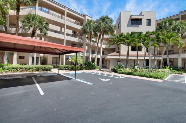 7546 La Paz Boulevard 205, sold in Lakes At La Paz, Boca Raton, FL