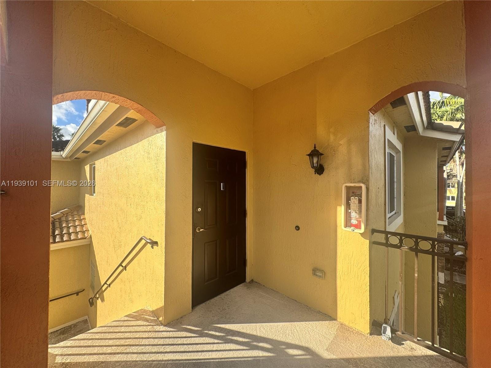 3390 NE 10th Street 201 — photo 6
