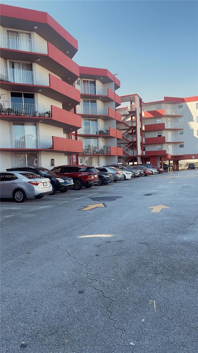 1750 W 46th Street 537, Hialeah, FL 33012