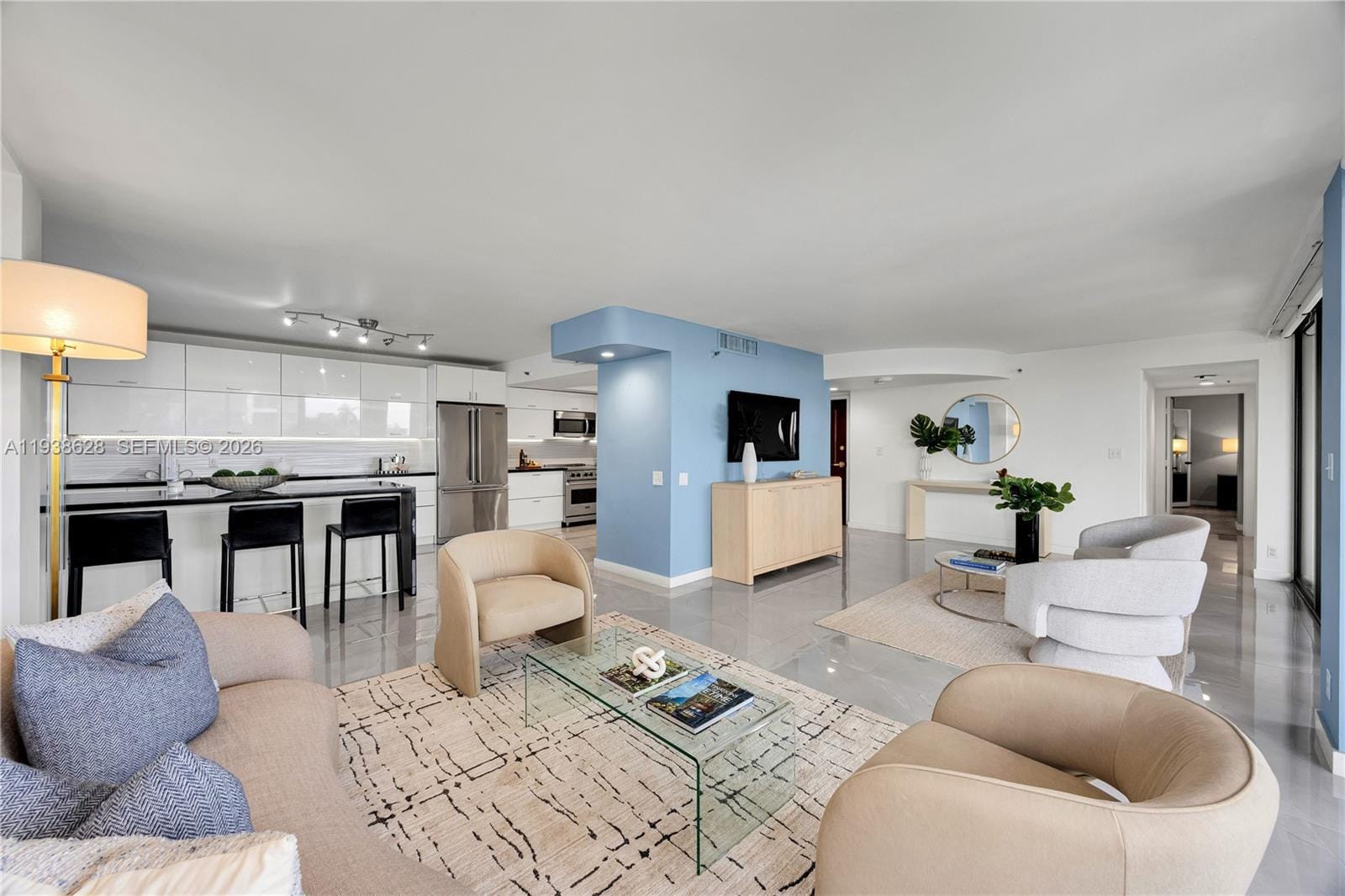2843 S Bayshore Drive 6B — photo 5