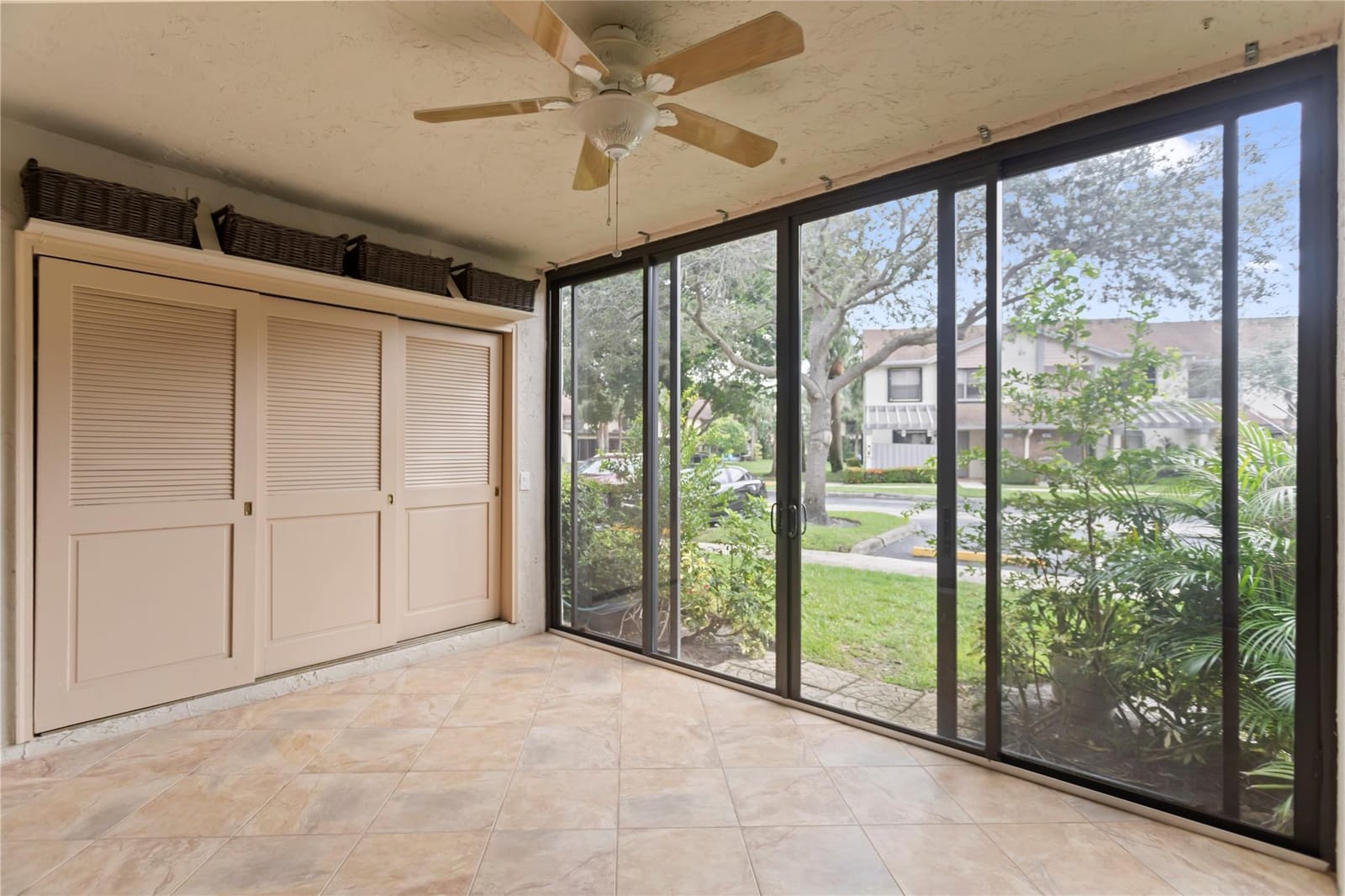 4498 Carambola Circle 27303 — photo 7