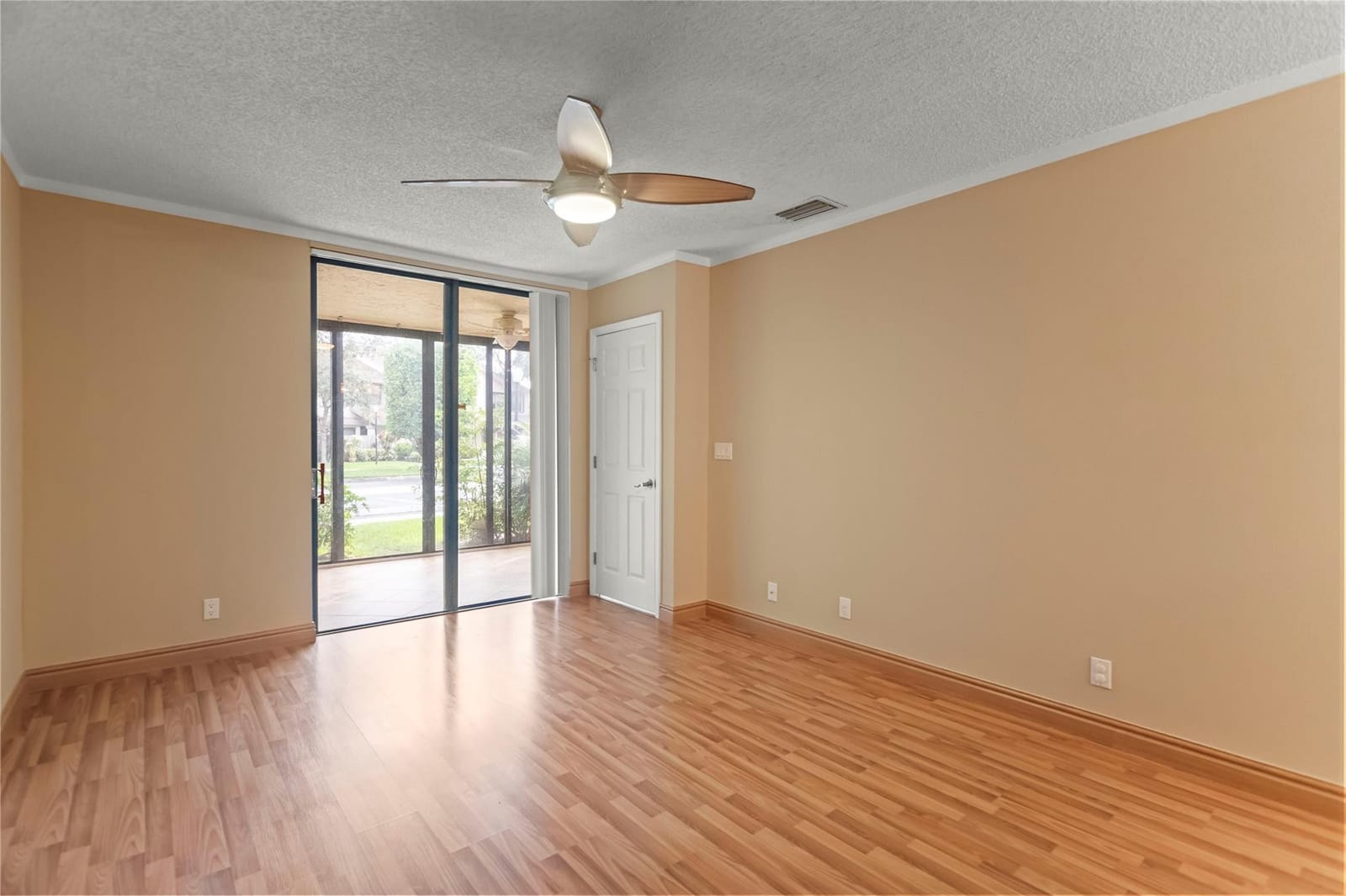 4498 Carambola Circle 27303 — photo 9