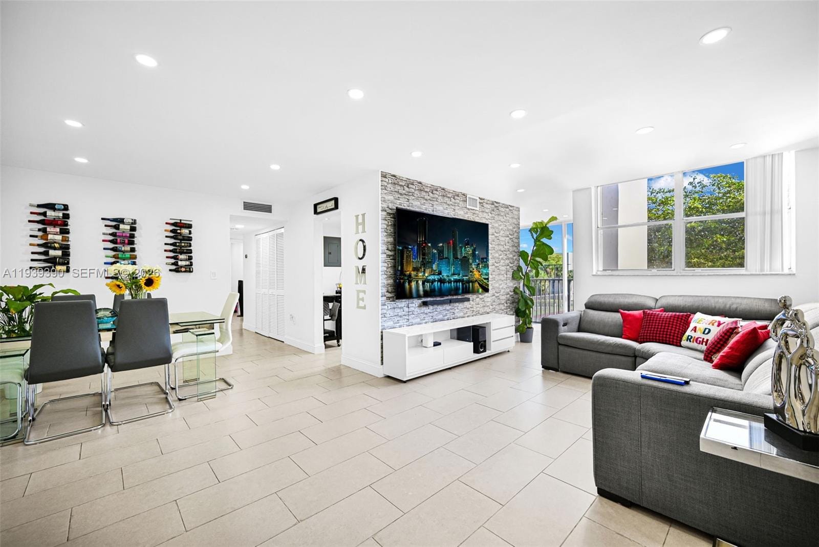 9441 SW 4th Street 309 — photo 8