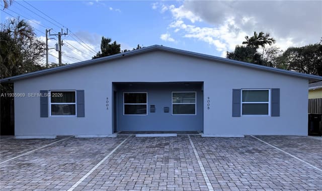 900 Mandarin Isle 12, sold in Mandarin Isle, Fort Lauderdale, FL