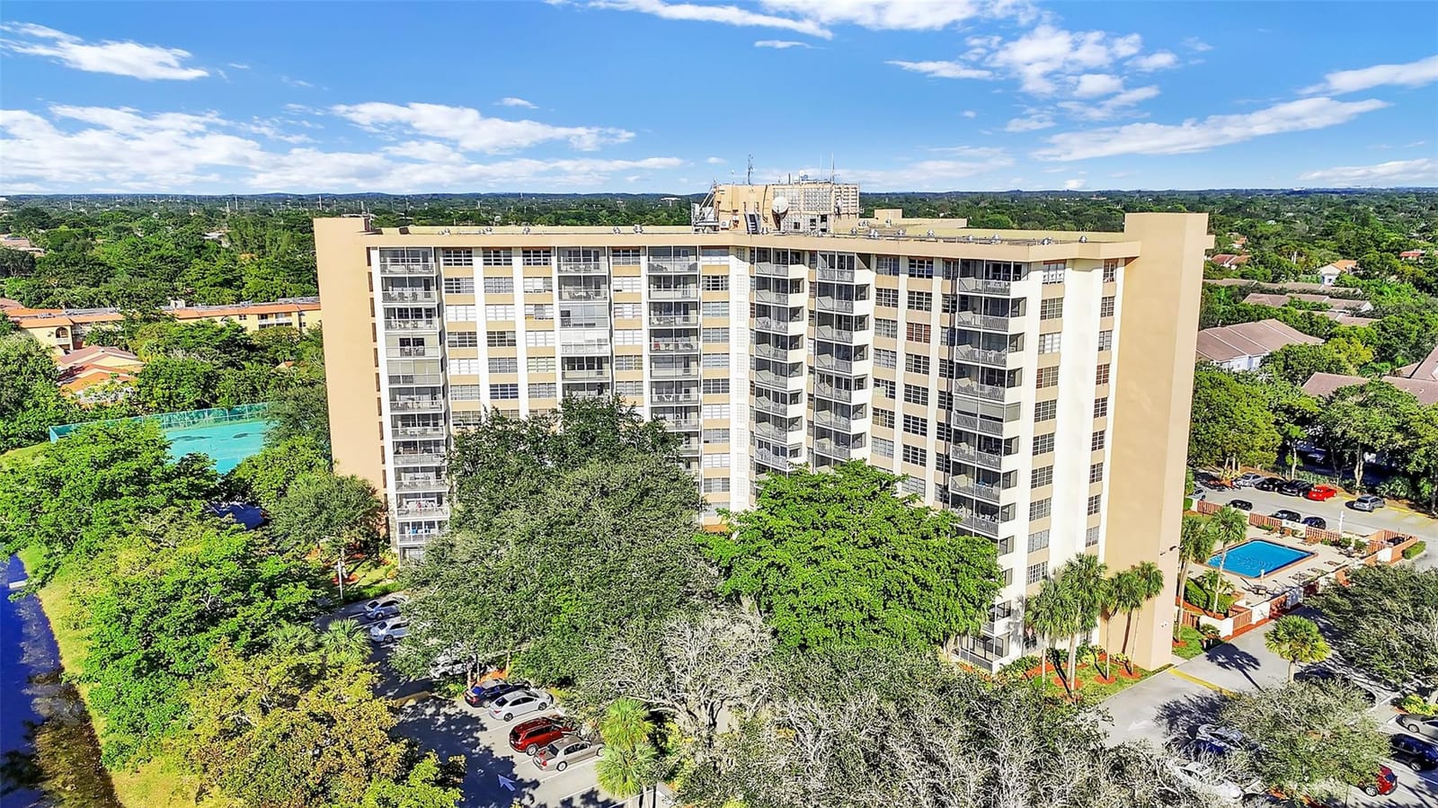 10777 W Sample Road 711 — photo 7