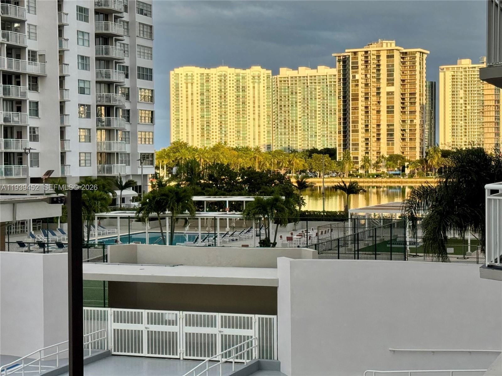 18021 Biscayne Boulevard 304, Aventura, FL 33160 photo 18