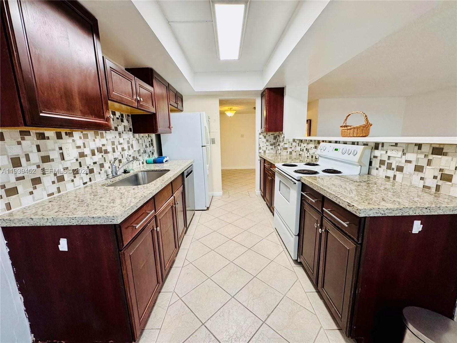 18021 Biscayne Boulevard 304, Aventura, FL 33160 photo 26