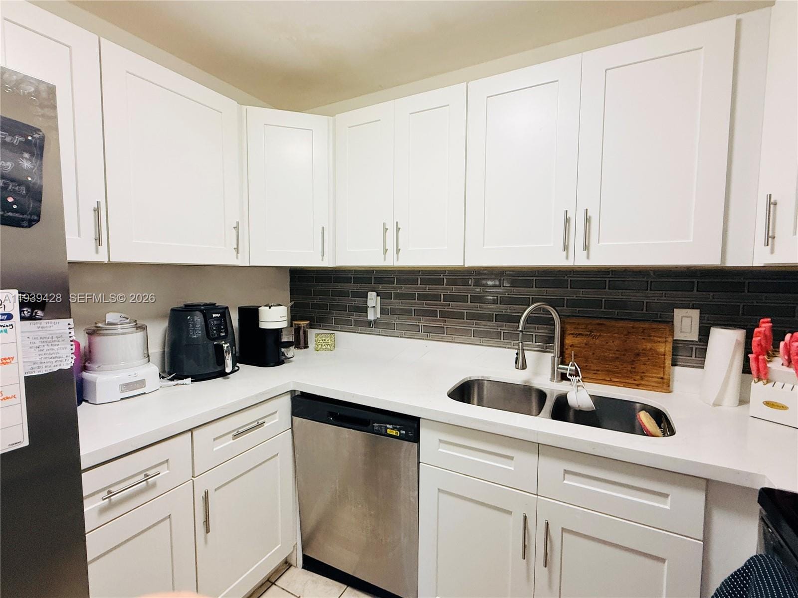 2651 Riverside Drive 3 — photo 11