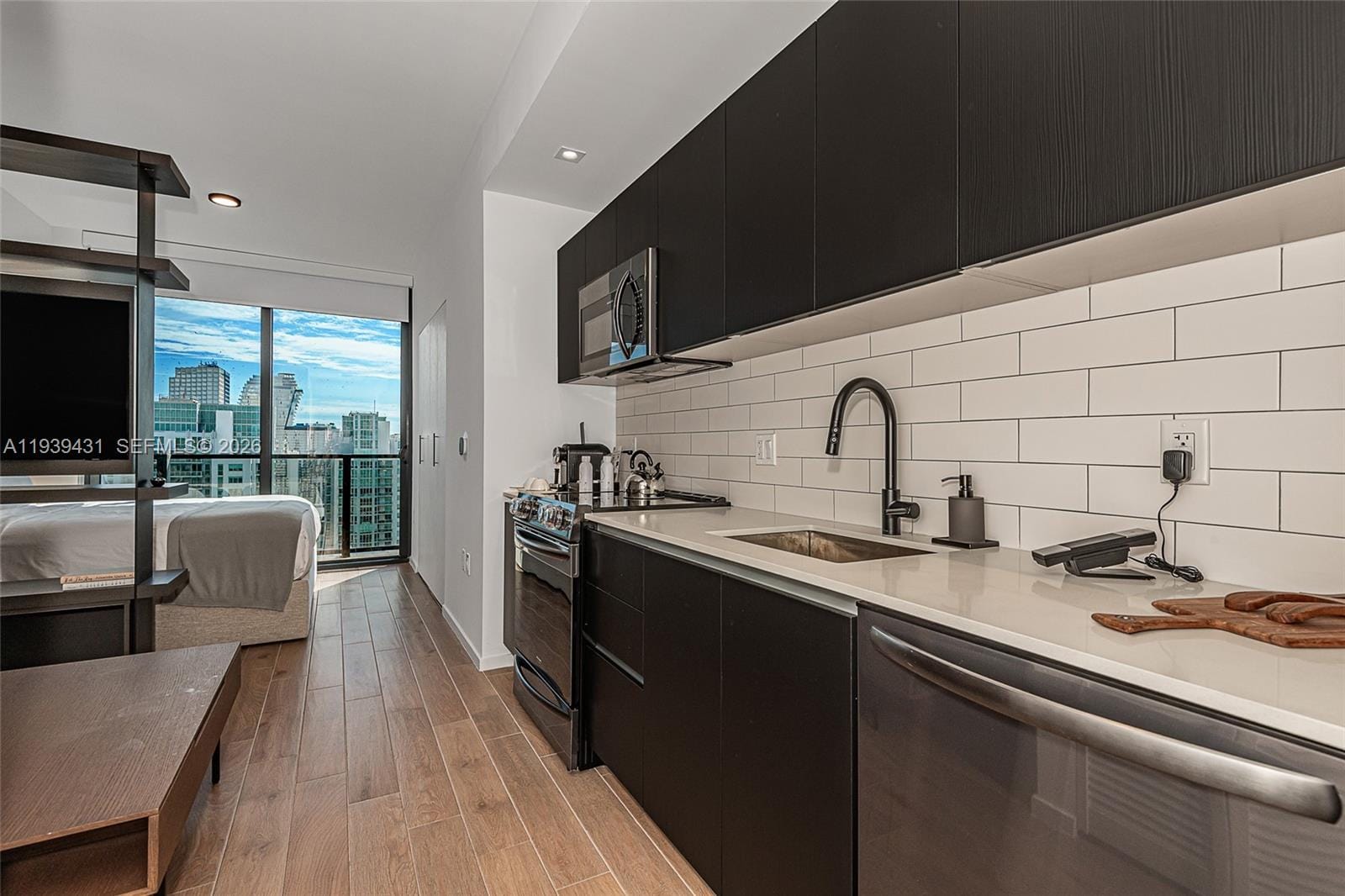 398 NE 5th Street 4512, Miami, FL 33132 photo 20