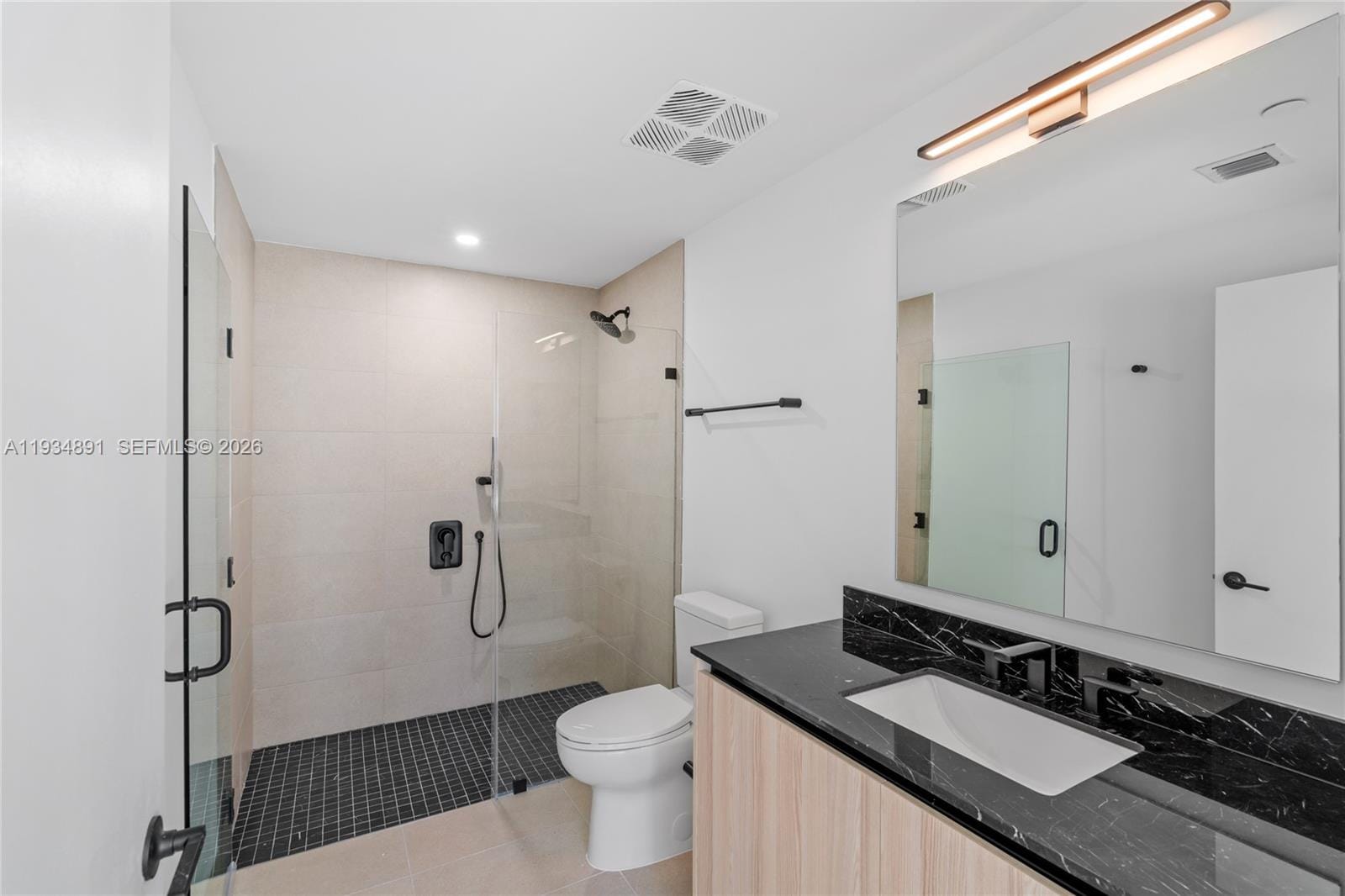 225 N Miami Avenue 1405, Miami, FL 33132 photo 30