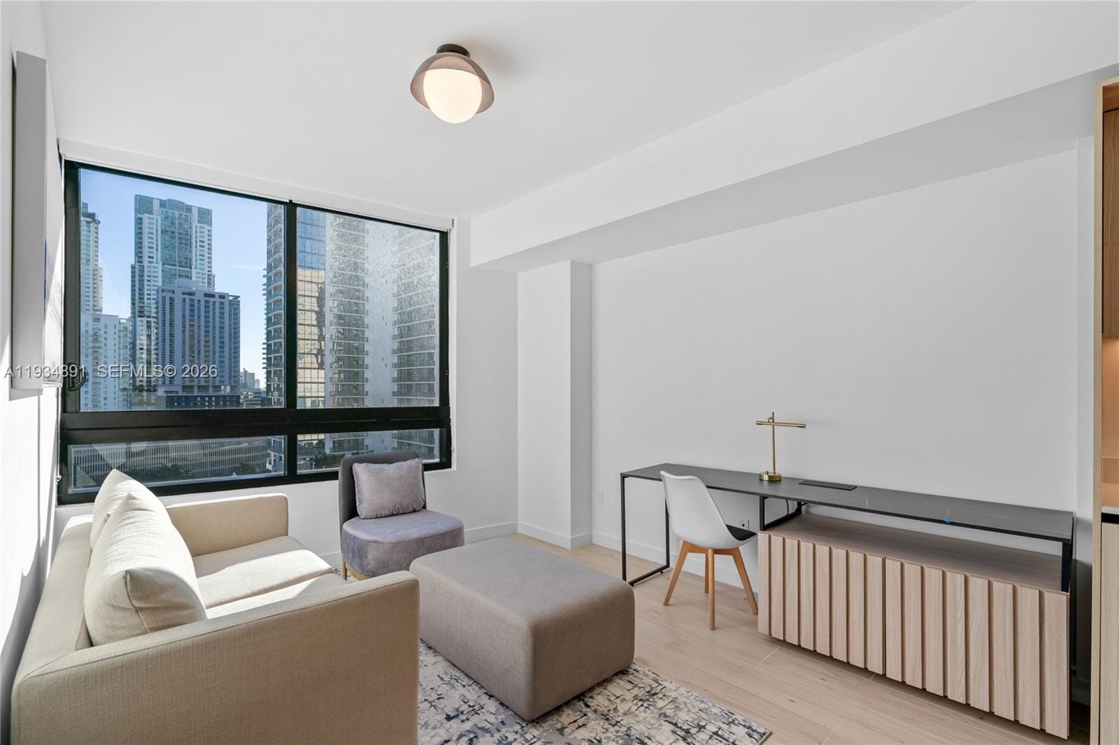 225 N Miami Avenue 1405 — photo 4