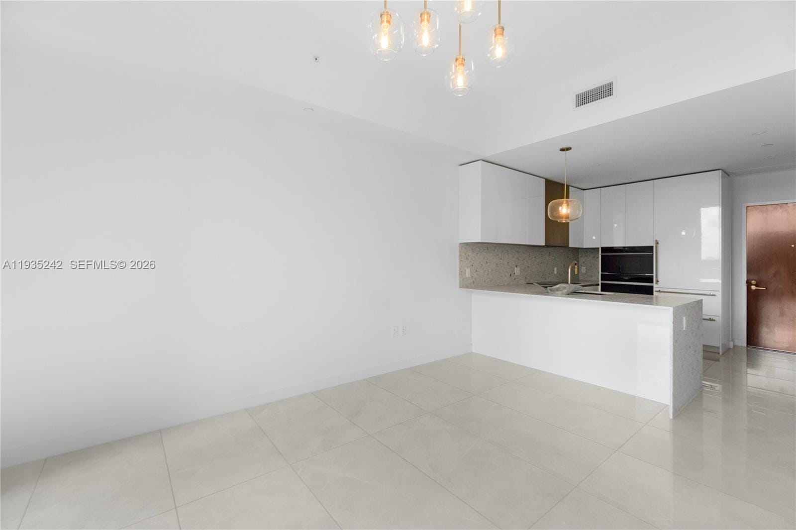 2678 Tigertail Avenue 715 — photo 12