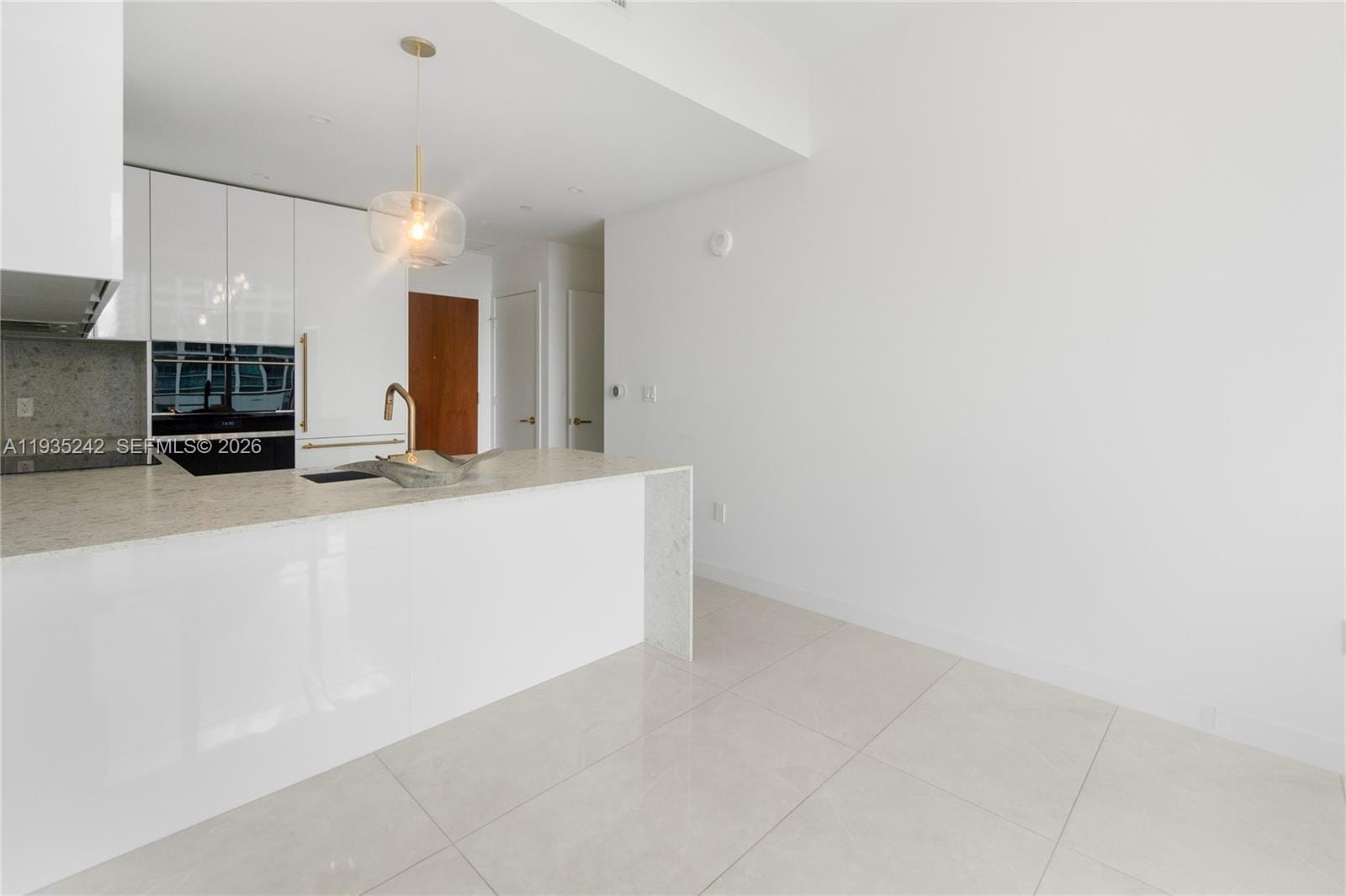 2678 Tigertail Avenue 715 — photo 7