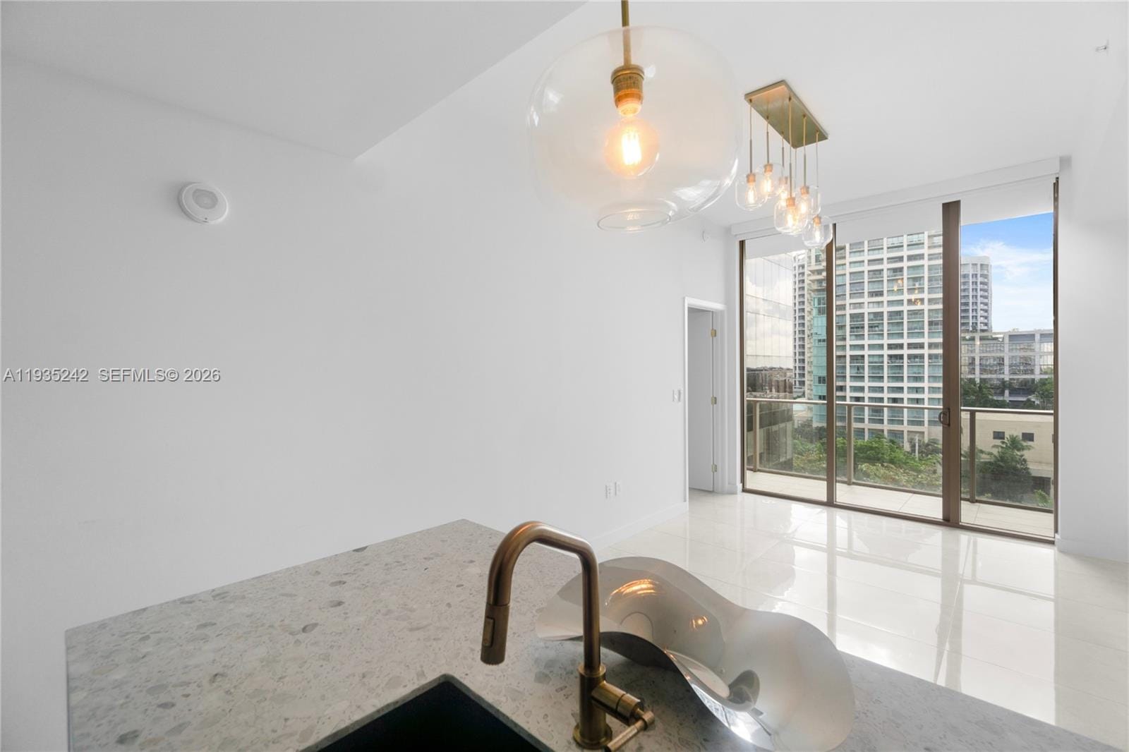 2678 Tigertail Avenue 715 — photo 10