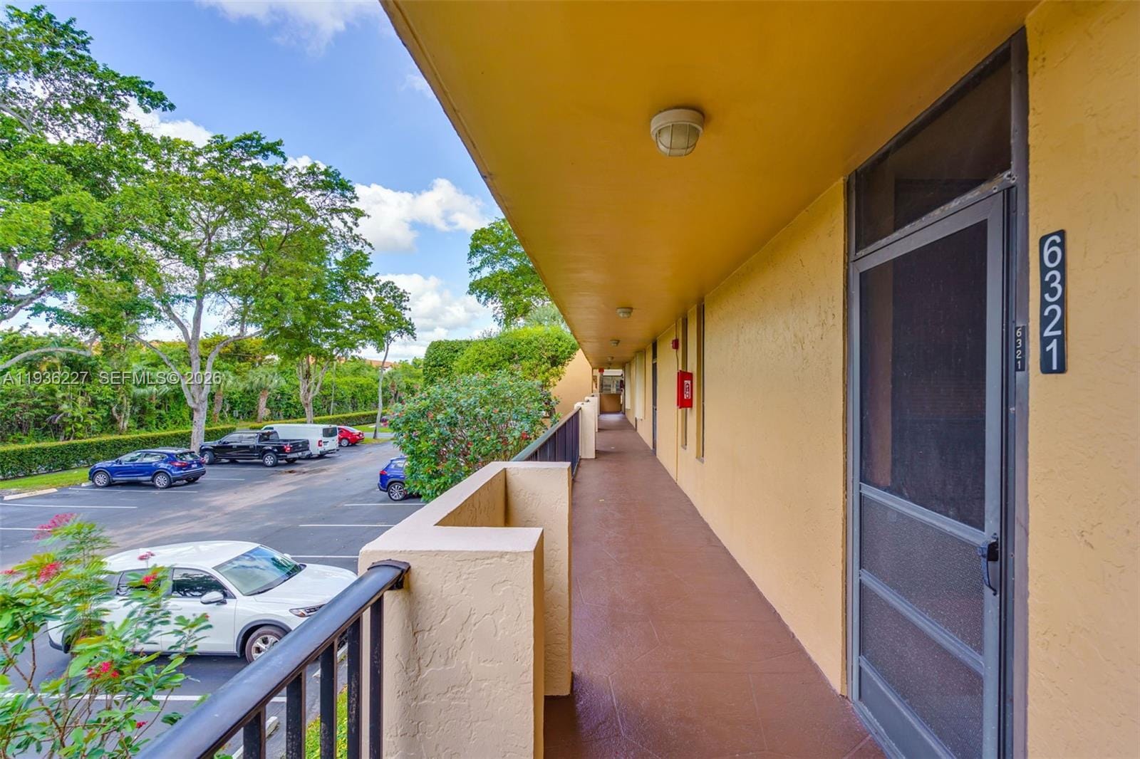 6321 Coral Lake Drive 209 — photo 2