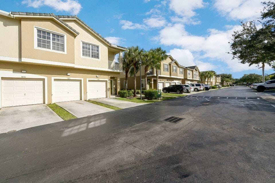 3037 Grandiflora Drive 3203, Greenacres, FL 33467