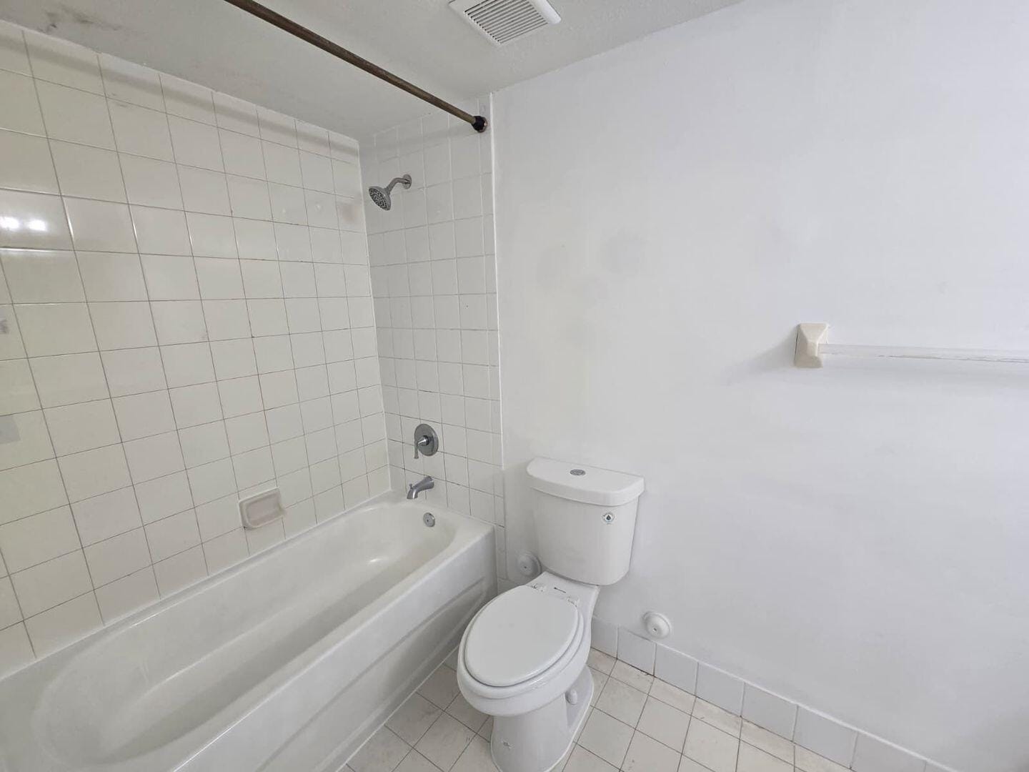 1161 Golden Lakes Boulevard 1315 — photo 12