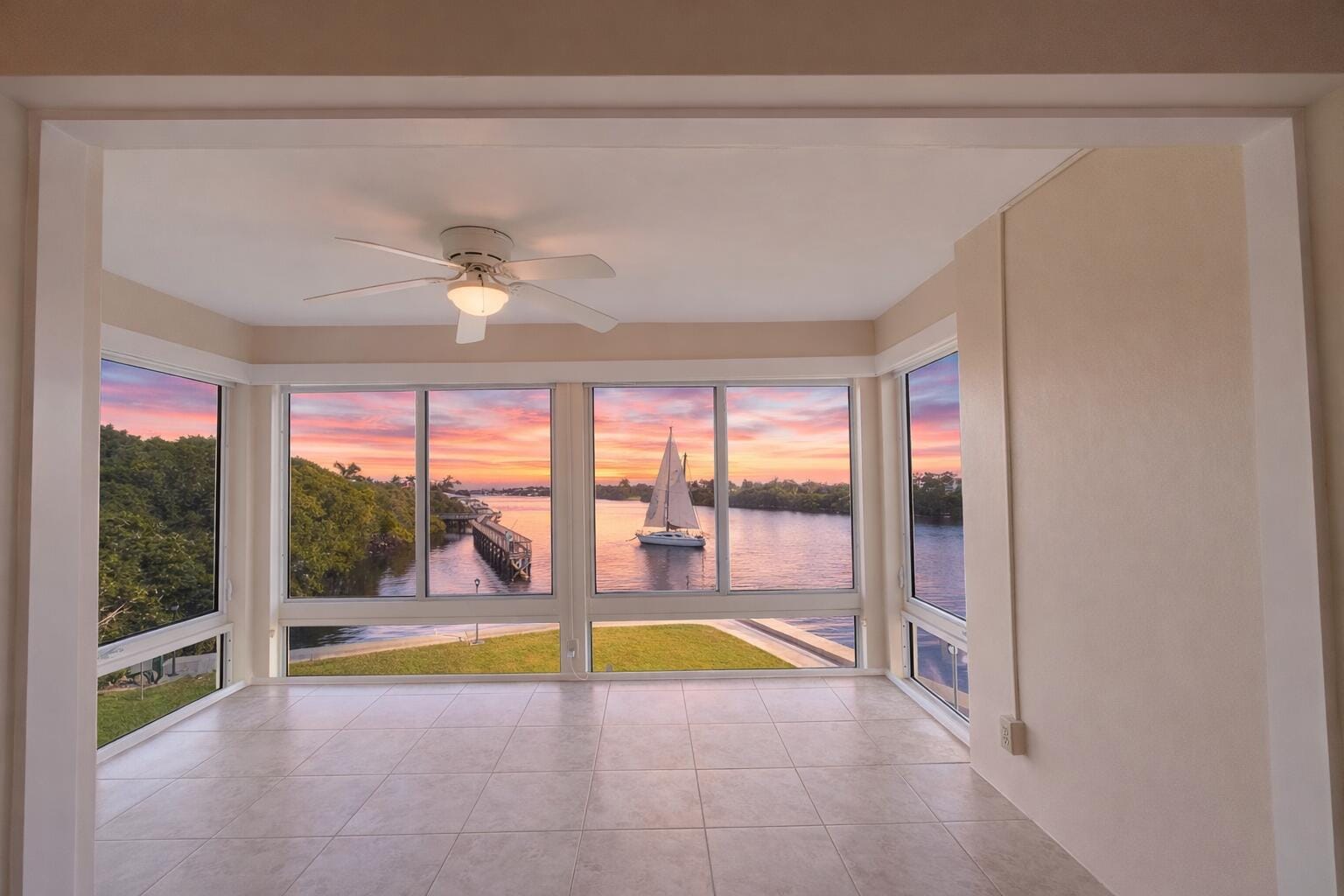 1 Colonial Club Drive 304, Boynton Beach, FL 33435