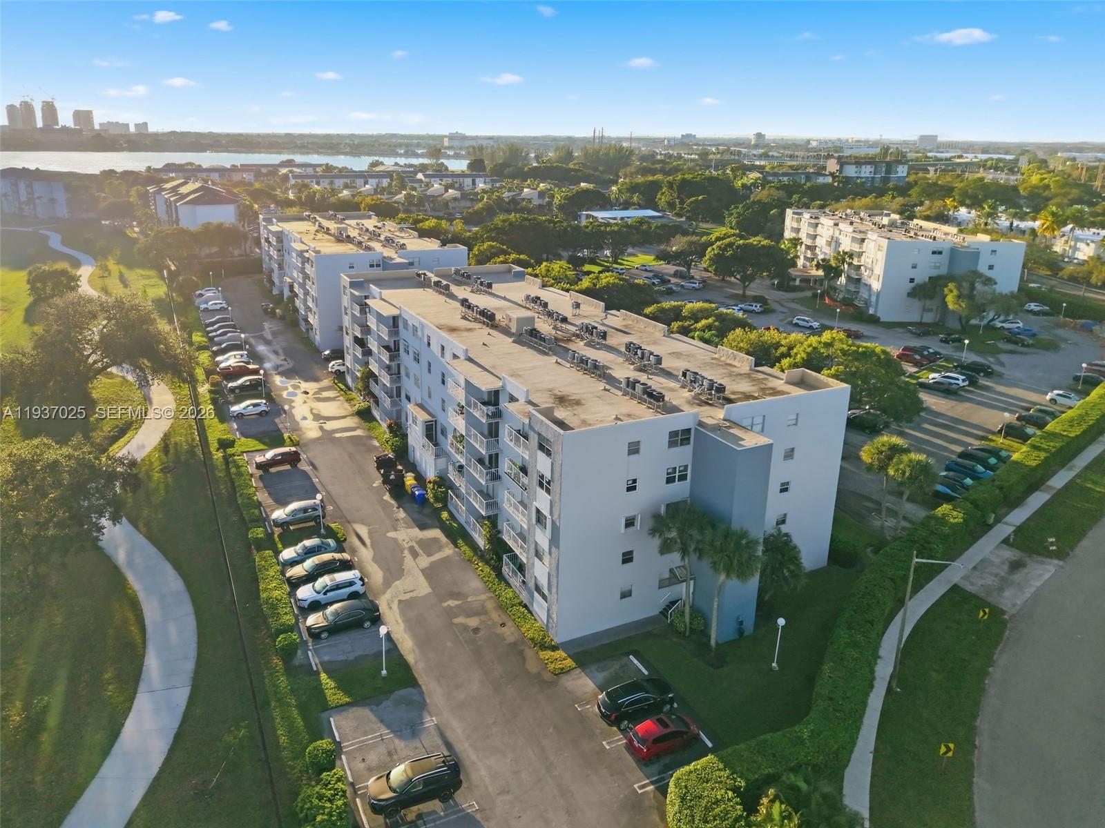 480 Executive Center Drive 3C, West Palm Beach, FL 33401, West Palm Beach