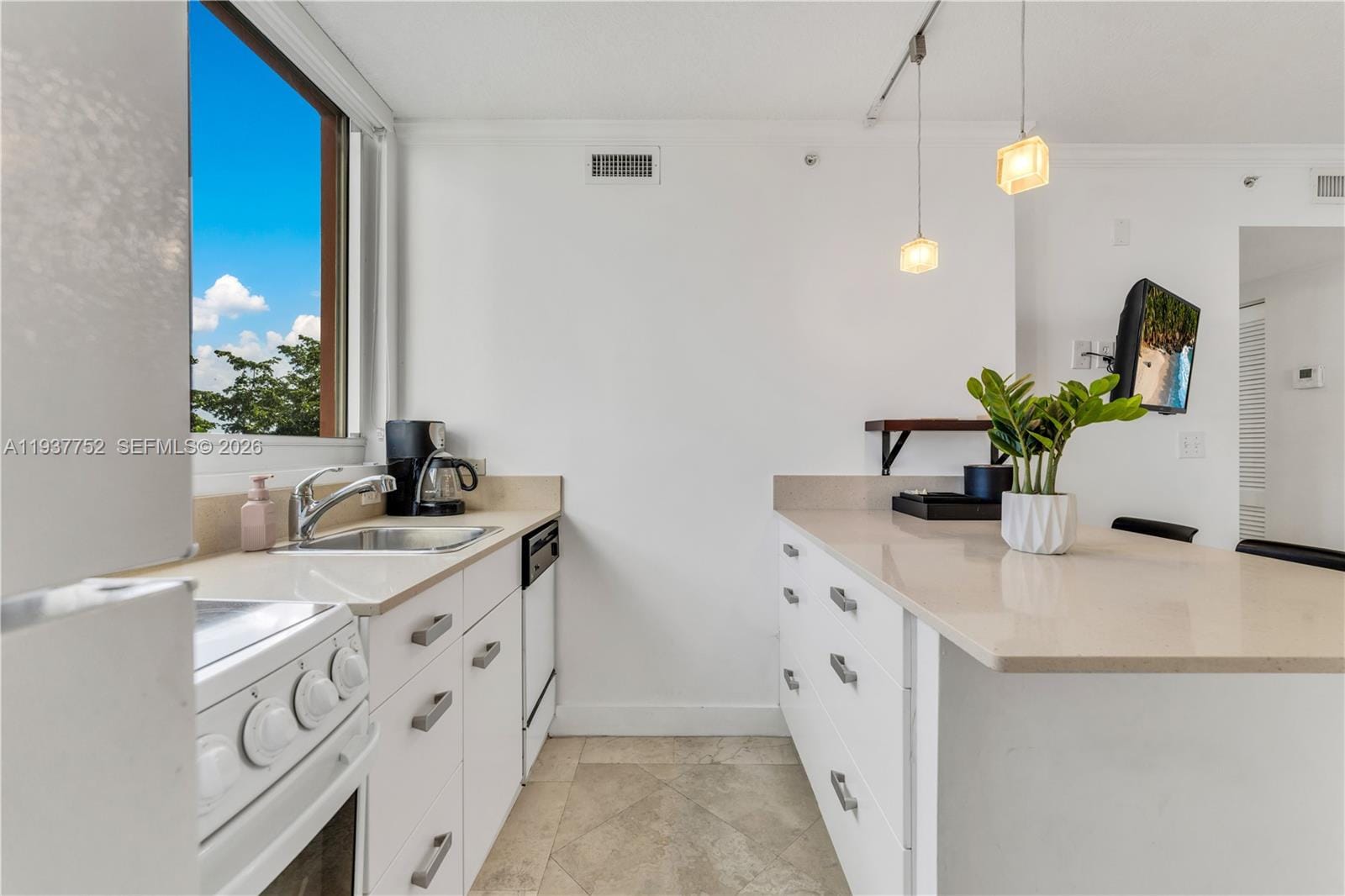 2951 S Bayshore Drive 717, Miami, FL 33133 photo 7