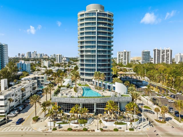 701 N Fort Lauderdale Beach Boulevard 112, sold in Paramount, Fort Lauderdale, FL