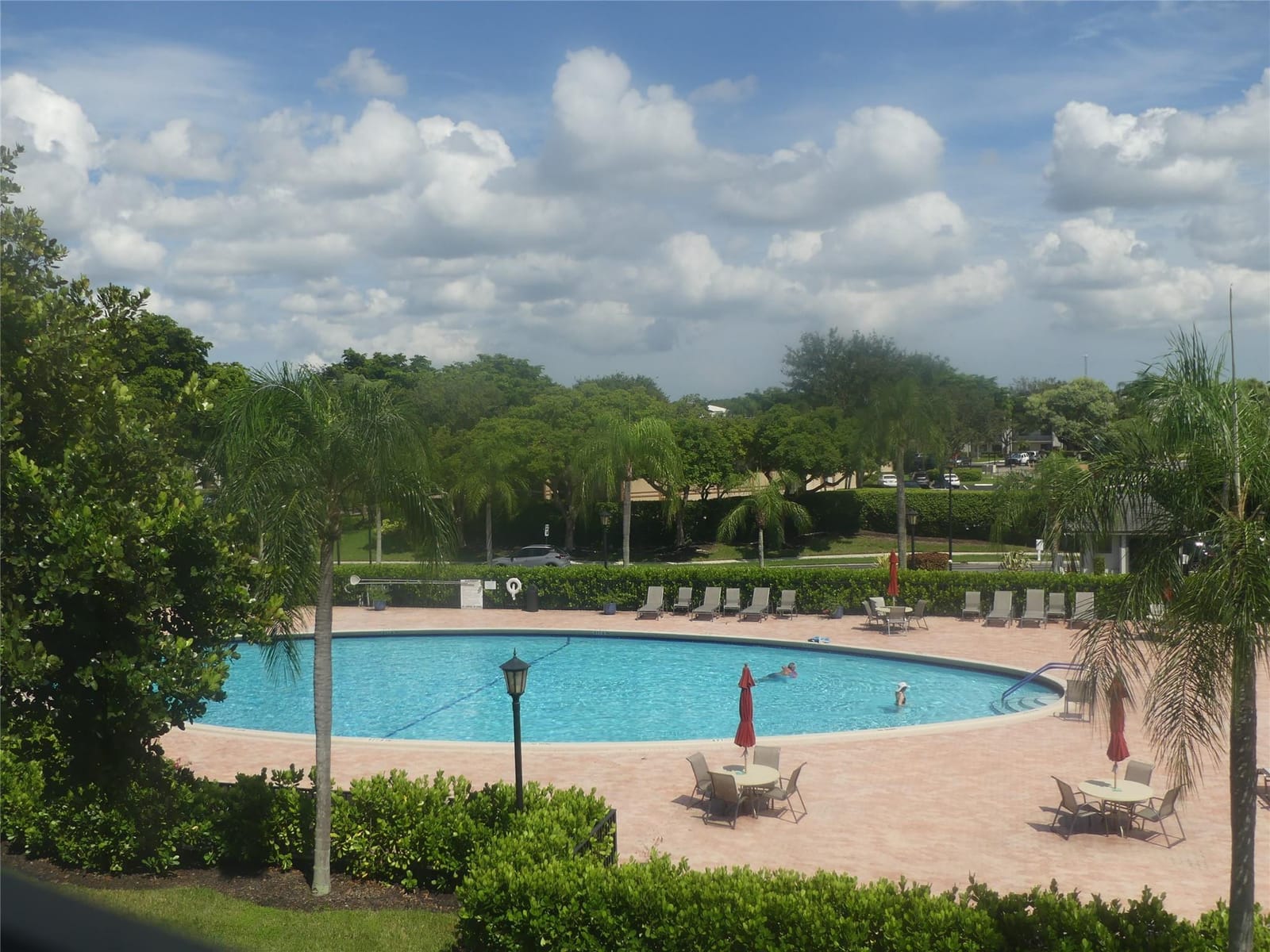 10657 W Clairmont Circle 306, Tamarac, FL 33321 photo 18