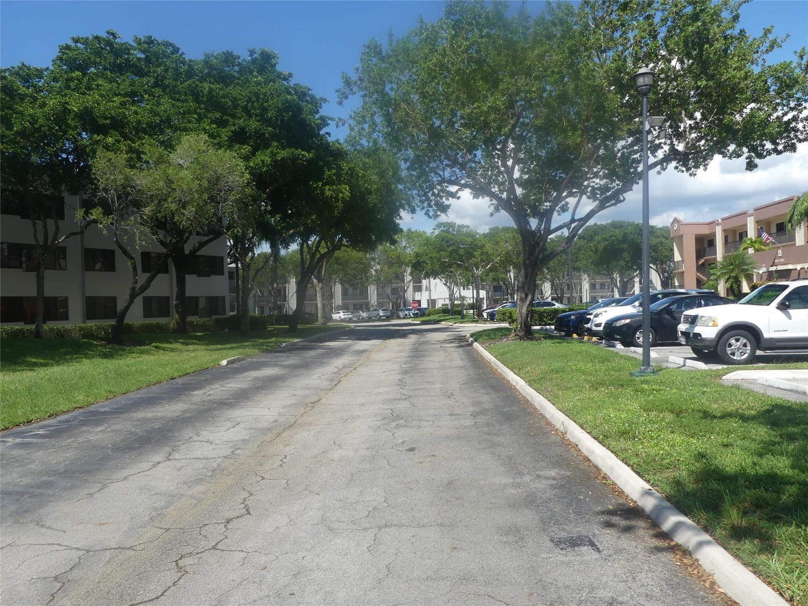 10657 W Clairmont Circle 306, Tamarac, FL 33321 photo 22
