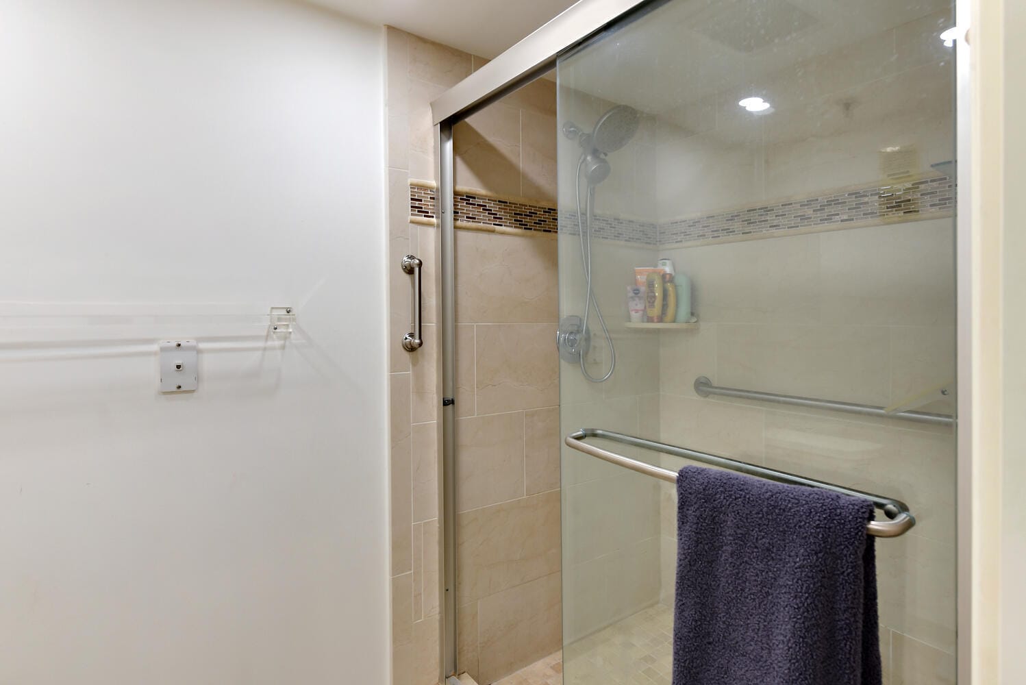 2427 Presidential Way 204, West Palm Beach, FL 33401 photo 14