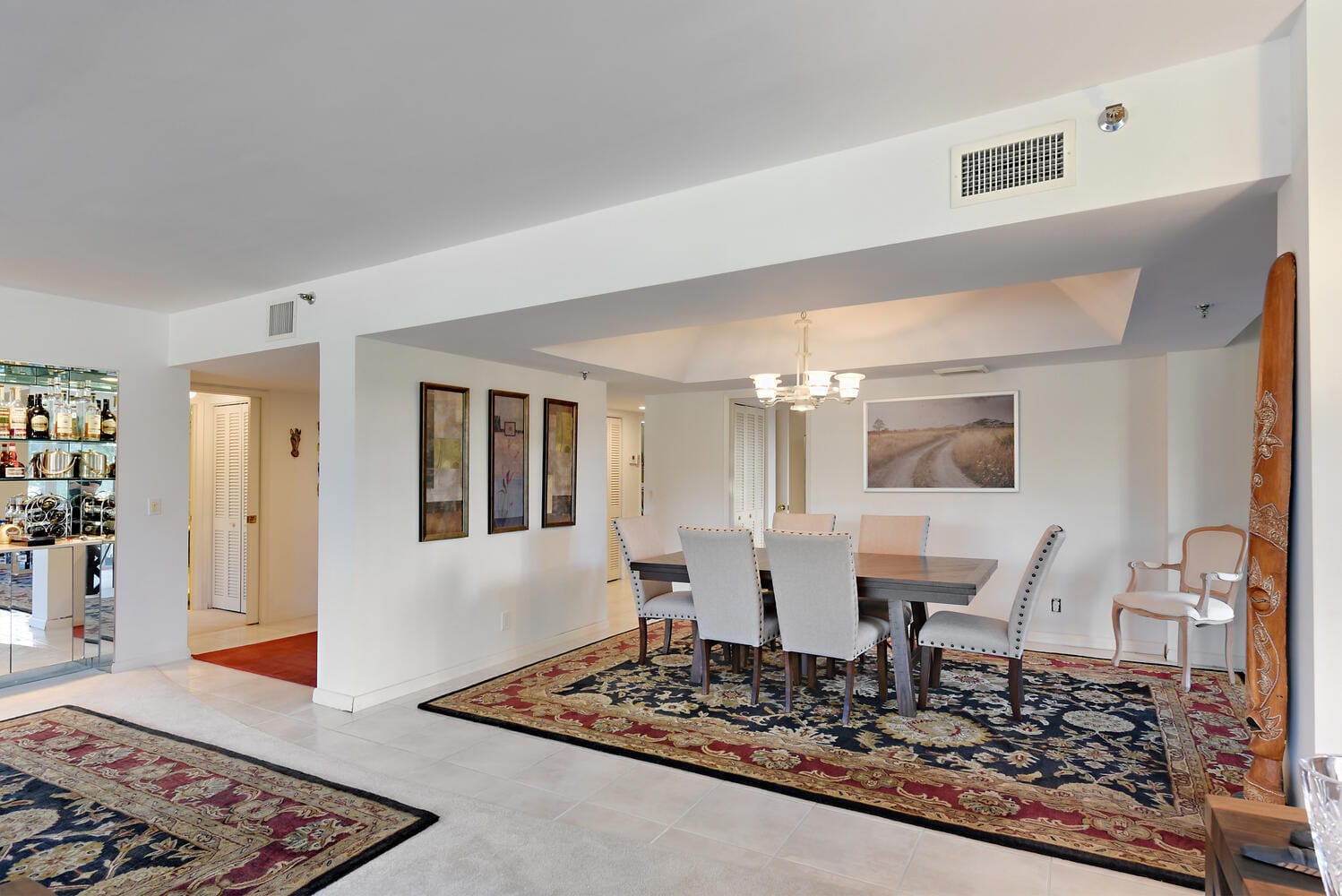 2427 Presidential Way 204 — photo 5