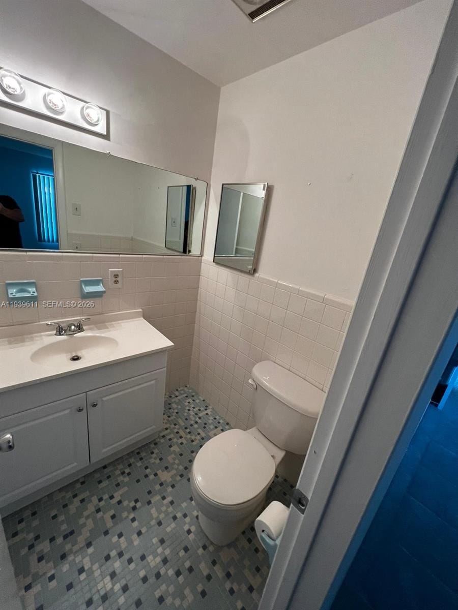 2701 NE 1st Street 203, Pompano Beach, FL 33062 photo 13